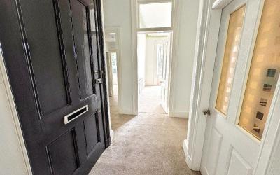 Gallery 02